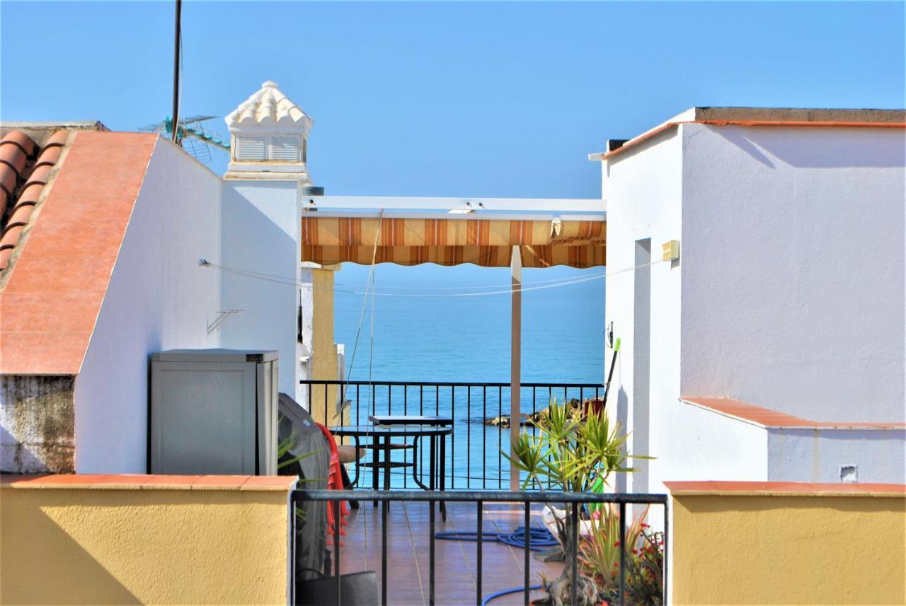 Small Building With 2 Apartments Малага Экстерьер фото